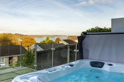Image de Am Byth - Luxury Cottage, Sea Views