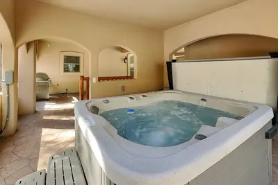 Image de Mountain Paradise | Spacious Home + Great Balcony & Game Room