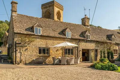 Image de Stunning Cotswold Cottage in Snowshill, Broughwood