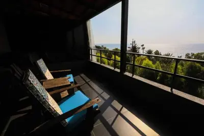 Image de Endless Horizon - Studio with Sea View Terrace & Jacuzzi in Byblos