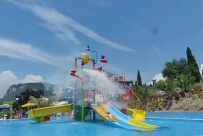 Image de Ferienanlage Serenella Mobilehome Cardellino für 4 Personen