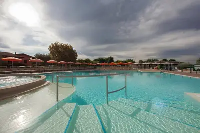 Image de Ferienpark Garda Village Maxicaravan Prestige für 6 Personen