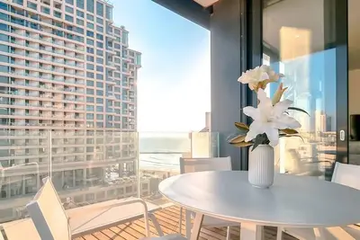HaYarkon Orchide in Tel Aviv-Yafo
