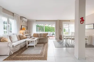 Image de Sol y Paz, 3 family apartment with great location