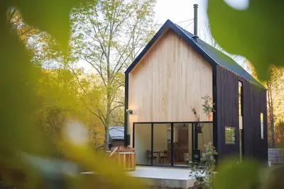 Image de The Hutch - Modern Scandinavian w/ Wood-Fired Tub 20 Minutes From Asheville