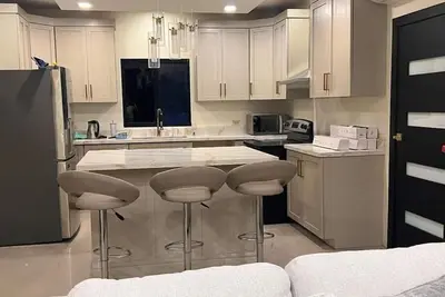 Image de San Pedro Sula luxury town house, 3 bedrooms 2/5 bathrooms #2