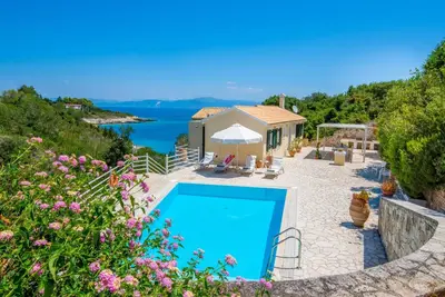 Image de Beach House Sophia in Paxi