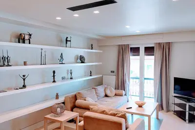 Image de Luxurious minimal apartment in Acropolis