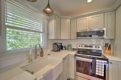 Image de New! Cozy cabin minutes from Grandfather Mtn, Banner Elk, golf and pool too!