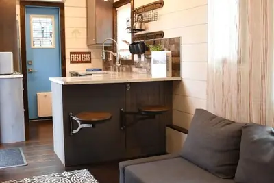 Image de The Big Easy - Spacious Contemporary Tiny Home near Rocky Mountain National Park