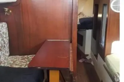 Image de Enjoy the views of the mansions around. , \nMiami Beach skyline and downtow Miami.