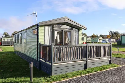 Image de Ginger Fox Lodge, pet friendly, with hot tub in Cayton