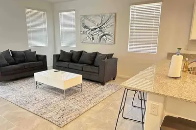 “Luxurious Home” Near the stadium