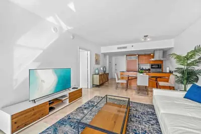 Image de 1806-3 · Iconic 1 Br Icon Brickell-FreeSpa