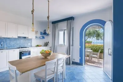 Image de Matte- Sea view flat located in the Ruve Bianche Residence with swimming pool and private beach