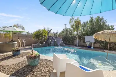 Image de The Galileo in the Heart of Gilbert by PaseoHomesAZ with Water Slide!
