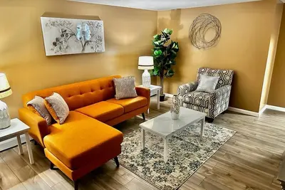 Image de Remodeled cozy 3 bedrooms unit