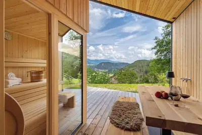 Image de \"Oberplunerhof Luxury Chalet Skyline\" avec vue sur les montagnes
