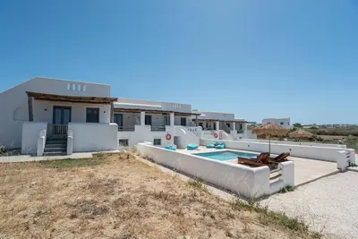 Image de Villa 'White Cocoon 4' avec vue sur mer, Wi-Fi et climatisation