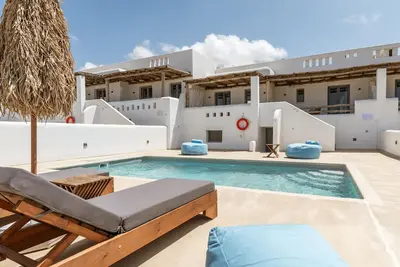 Image de Villa 'White Cocoon 3' avec vue sur mer, Wi-Fi et climatisation