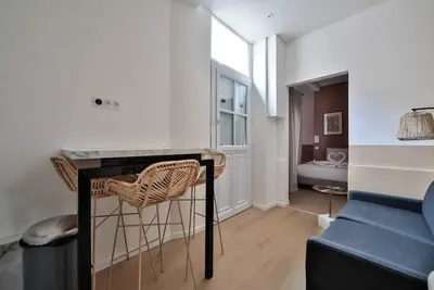 Image de 0. Appart 4Pers#1 Bedroom#Paris 15#Commerce