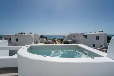 Image de Villa 'Helen Luxury Mare' avec vue sur la mer, Wi-Fi et climatisation