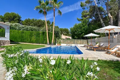 Image de Villa moderne et intime avec piscine privée à Javea, Costa Blanca, Espagne pour 6 personnes
