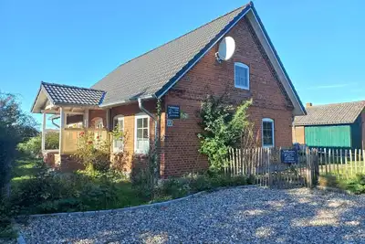 Image de Ferienhaus für 6 Gäste mit 90m² in Sütel