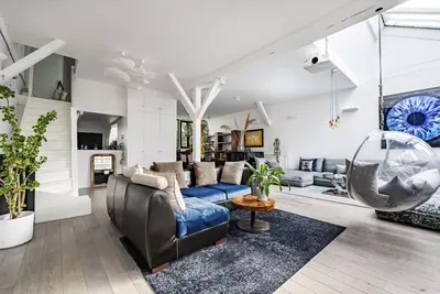 Image de Loft Luxe in the Boho 20th, by Veeve