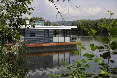 Image de Floatinghouses Weserbergland - Ferien auf dem Wasser