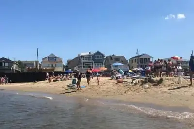 Image de Beach house 40 min ferry to Nyc