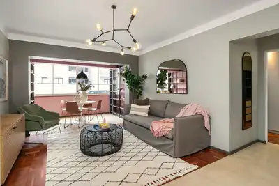 Image de Modern Sea Point Apartment | Wifi