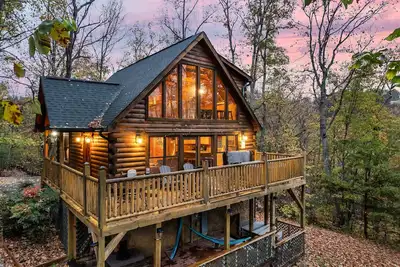 Image de Serene Mountain Cabin | Family Get-away! Hot tub*Sauna*Fire pit | Pets Allowed!