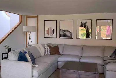 Image de Shuttle service to the mountain!