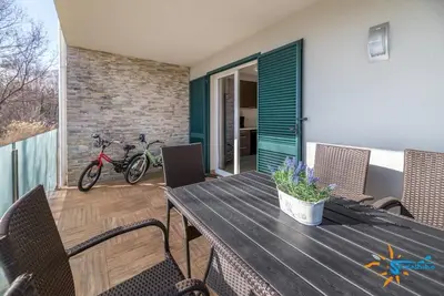 Image de Appartement moderne avec vélos, climatisation, WiFi