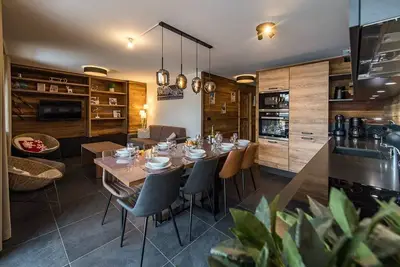 Image de Appartement Haut de Gamme 8 couchages avec terrasse au coeur du village