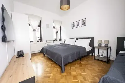 Image de Stillvolles 3r Apartment mit Balkon