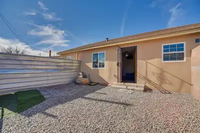 Image de Sunlit Albuquerque Retreat: 3 Mi to Old Town!