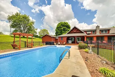 Image de Come relax in a family friendly cabin w/ great amenities and a lake nearby!
