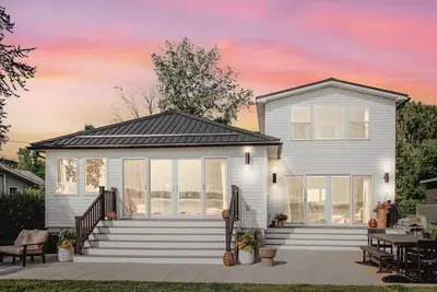 Image de Modern Lakefront Retreat ~ Views ~ Dock ~ Kayaks!