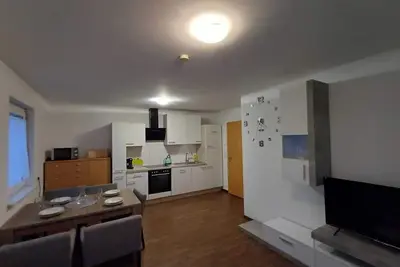 Image de Crown : Tolles Appartment - Küche - Parkplatz