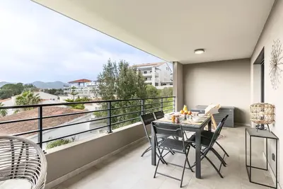 Image de Confortable appartement pour 4 personnes avec climatisation, Wifi, Tv et terrasse
