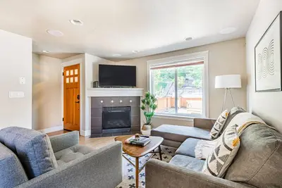 Image de Stellar Interbay 3br Townhome w/ Balcony, nr Restaurants, by Blueground