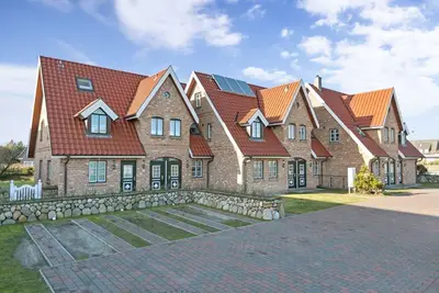 Image de Dünen & Meer, App. 2 Dünen-nest - In Strandnaher und Dennoch Zentraler Lage Gelegenes 3-raum