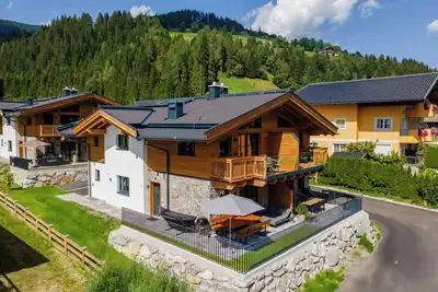 Image de Chalet moderne & sauna en pin près du téléski