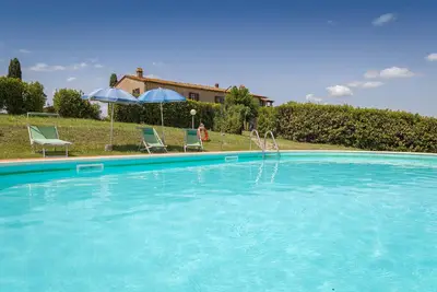 Image de Ferme \"Santa Lina - Gelsomino\" avec piscine partagée, patio privé et jardin partagé