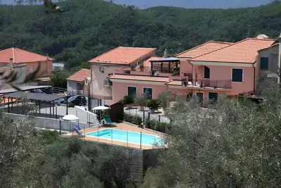 Image de Studio 'Gli Angeli Agriturismo - Zio Antonio' avec piscine partagée, Wi-Fi et climatisation