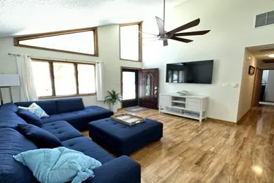 Image de Affordable 3 Bedroom Easy On and Off the Island 156713