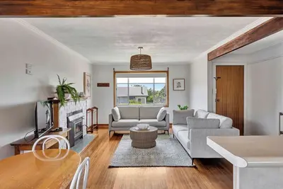 Image de Seabreeze Escape: Your Next Coastal Getaway