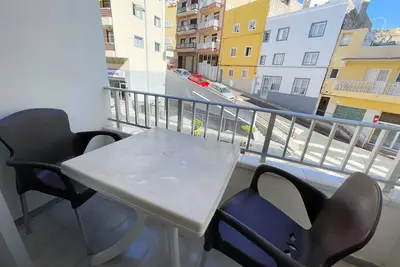 Image de Apartamento en el Centro de Los Cristianos de dos Dormitorios, a 2 Min. del mar